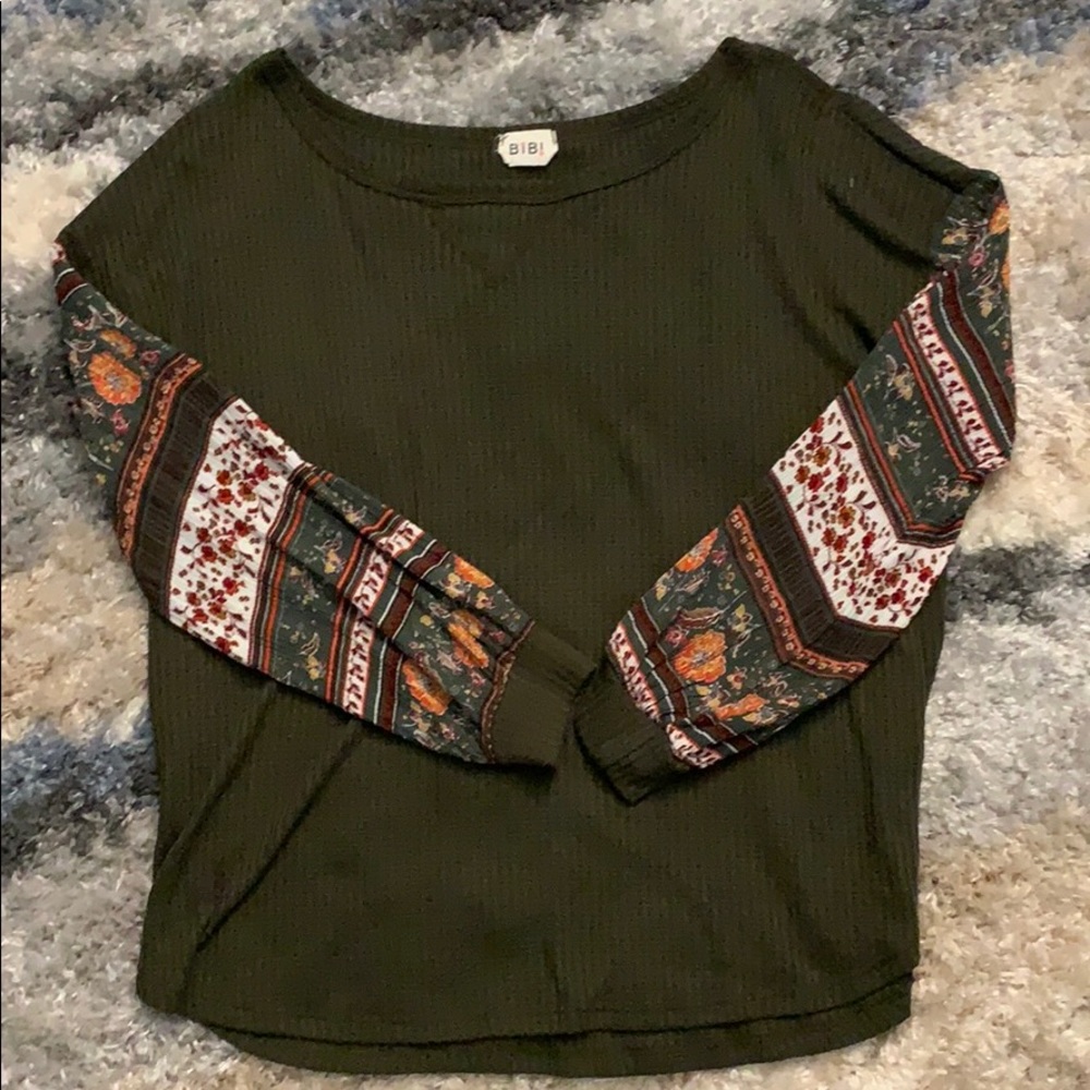 Olive waffle top with tribal print sleeves (Small)